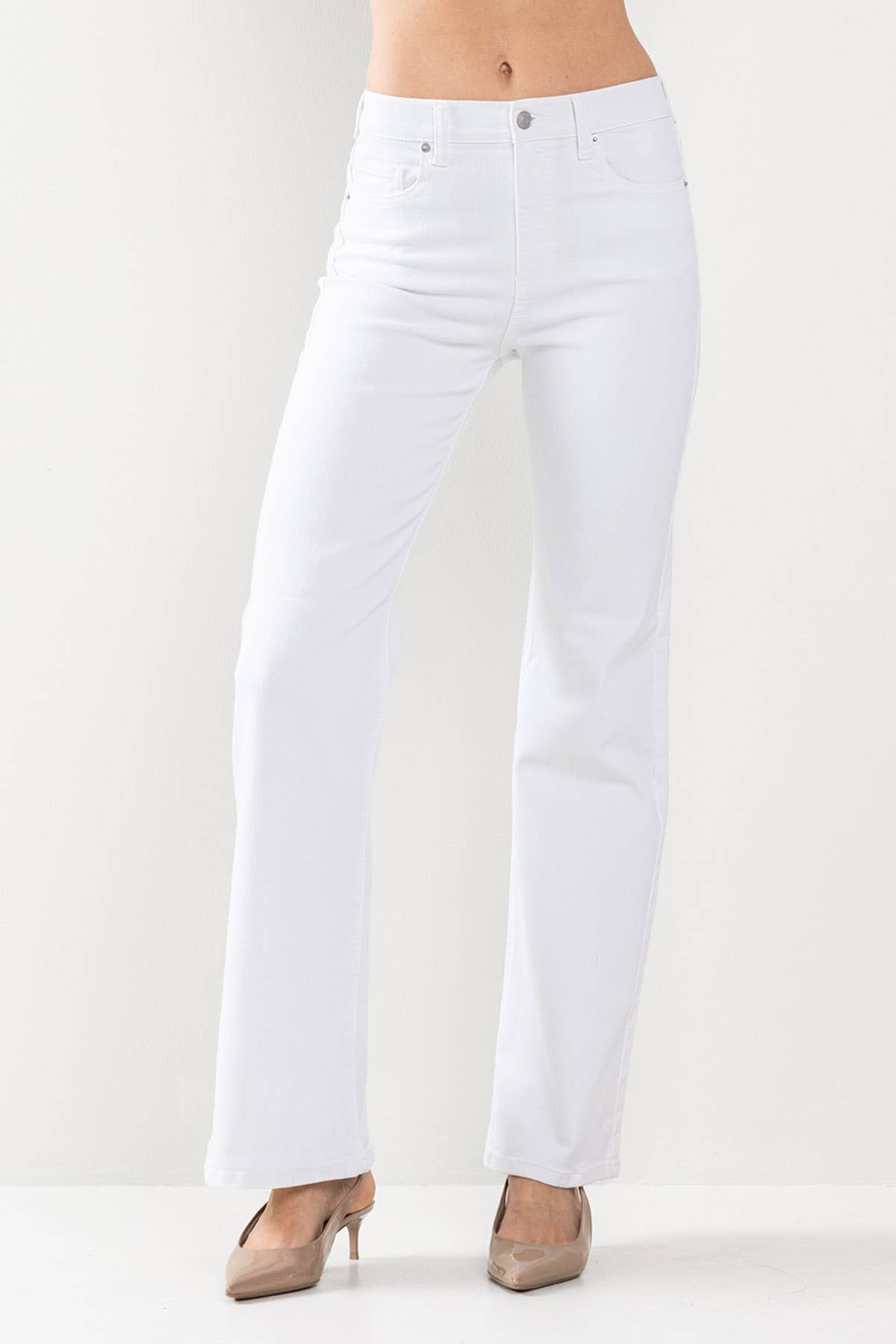 HIGH RISE SLIM BOOTCUT JEANS IN WHITE