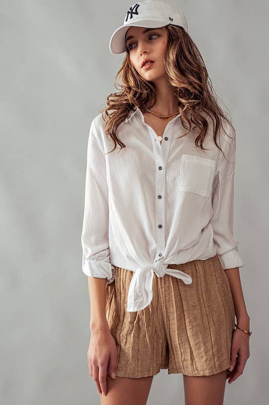 CHAMBRAY BUTTON DOWN SHIRT WITH KNOT TIE