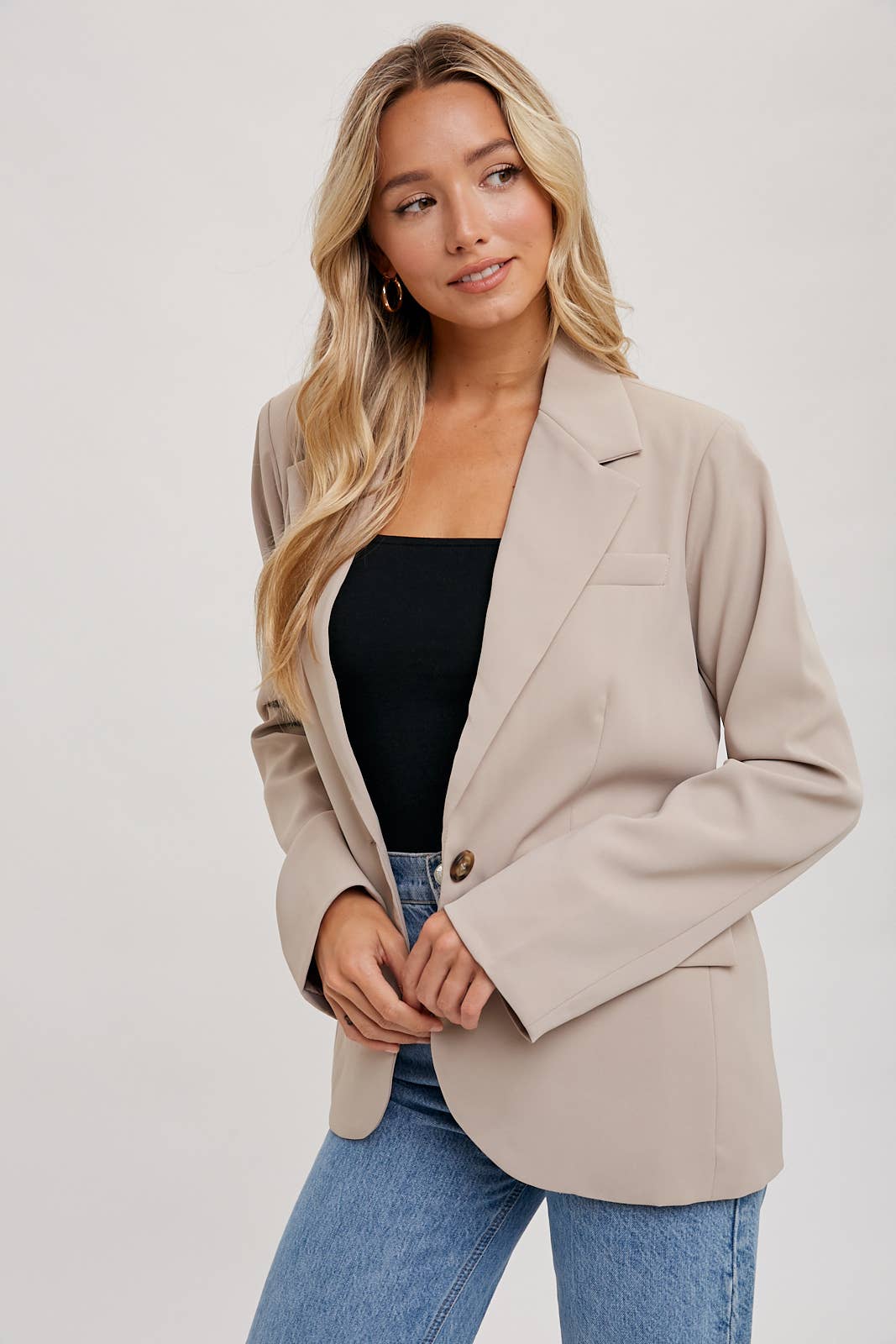 SINGLE BUTTON BLAZER