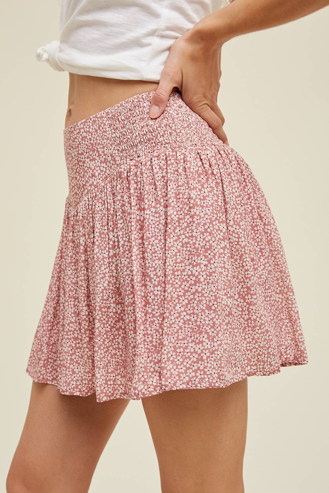 FLORAL FLARED MINI SKIRT